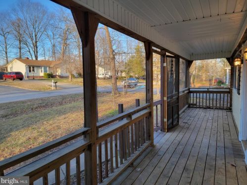 302 Gallimore Dr, Fredericksburg, VA 22407-1441