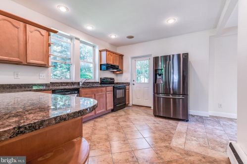 1111 Rosedale Ave, Wilmington, DE 19809-2342