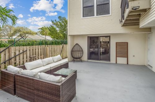 1532 Shaker Cir, West Palm Beach, FL 33414-5736