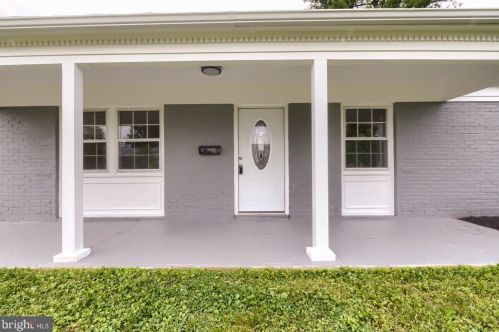 37 Needlepoint Ln, Willingboro NJ  08046-1918 exterior