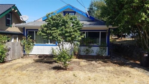 1926 7th St, Bremerton, WA 98337-1038