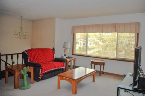2446 Sycamore Dr, Dyer, IN 46311-2202