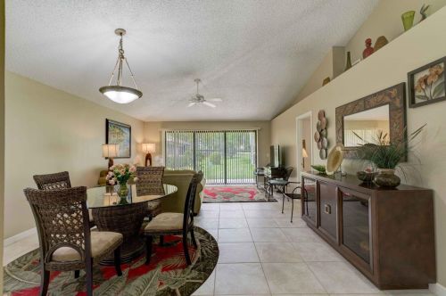 829 Club Dr, West Palm Beach FL  33418-7058 exterior