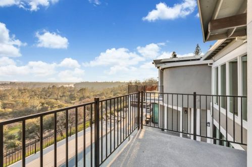 171 Dawn River Way, Folsom CA  95630-5048 exterior