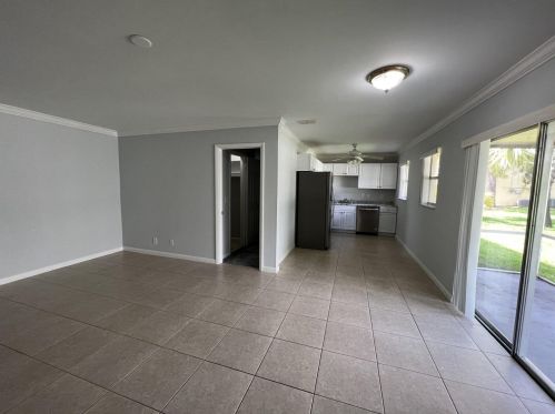4392 Golfers Cir, West Palm Beach FL  33410-4610 exterior