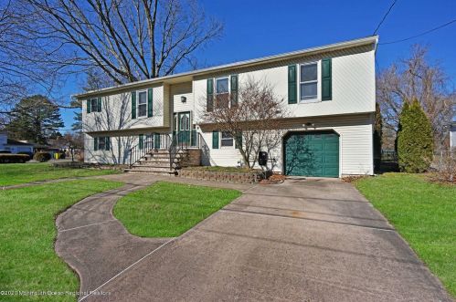 1496 Pine Park Ave, Lakewood, NJ 08701-1570