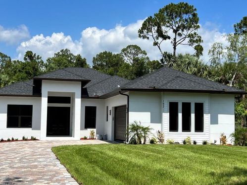 192 Wilson Blvd, Naples, FL 34117-9331