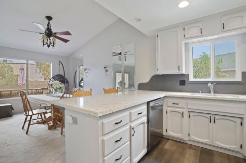 529 Cheri Ct, Ripon CA  95366-2805 exterior