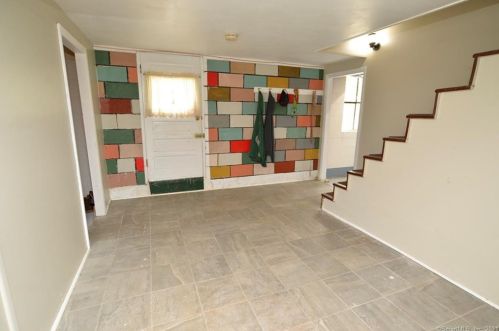 53 Spring Ln, Milford CT  06460-3209 exterior