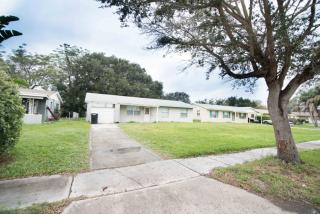 2114 La Due Ct, Orlando, FL 32811-4931