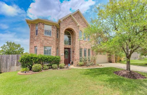 19011 Canyon Royal Dr, Tomball, TX 77377-7881