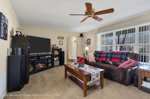 57 Thompson Bridge Rd, Jackson Twp NJ  08527-4623 exterior