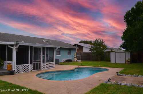 1725 Nassau St, Titusville, FL 32780-8725