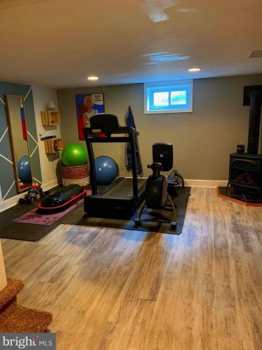 463 School Ln, Harleysville PA  19438-1714 exterior