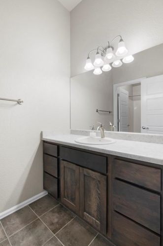 955 Los Charros Dr, Pueblo CO 81007-6167 exterior