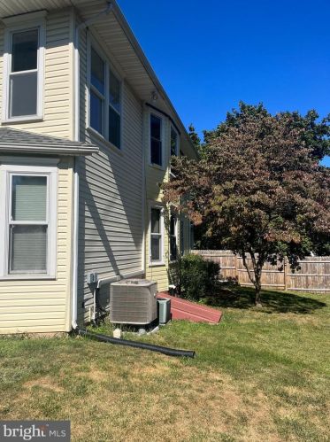 20 Stewart Pl, Lees Cross Roads PA  17257-1648 exterior