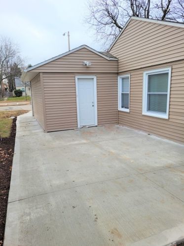 3733 60th St, Milwaukee WI  53216-2130 exterior