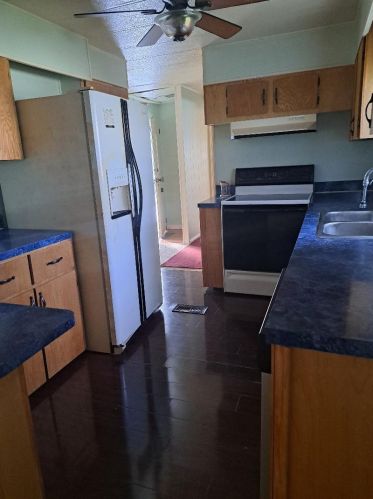 14 Don Quixote Ln, Fort Pierce, FL 34952-2313