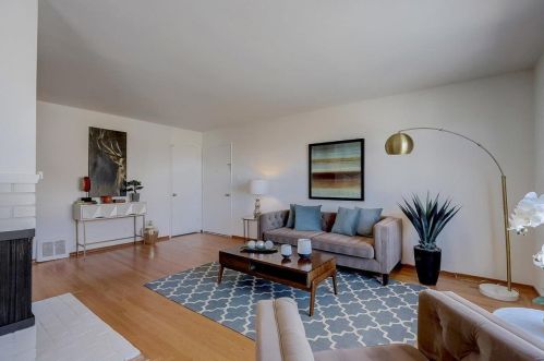 211 Canyon Dr, Daly City, CA 94014-1444