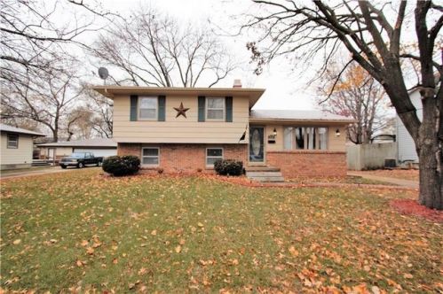 1210 Bel Aire Rd, Ankeny, IA 50021-3716