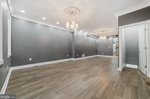 109 Fairmount Ave, Philadelphia PA  19123-3004 exterior
