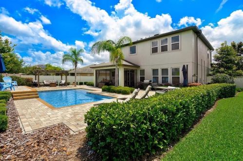 1669 Feather Grass Loop, Lutz FL  33558-2802 exterior