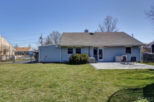 47 Charles Ter, Piscataway NJ  08854-5338 exterior