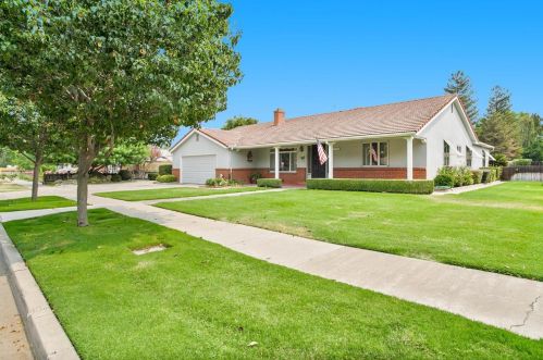 1224 Illinois Ave, Los Banos, CA 93635-3907