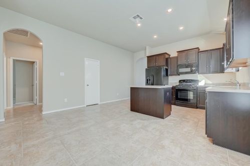 11409 Barbican Ct, Conroe TX  77304-5177 exterior