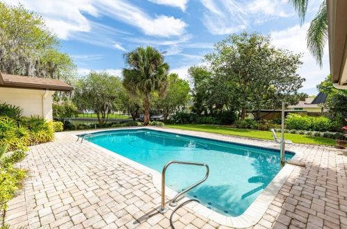 200 Shell Pt, Maitland FL  32751-5843 exterior