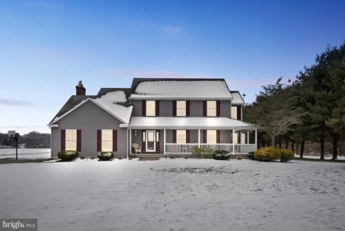 53 Grove St, Erial, NJ 08081-9339