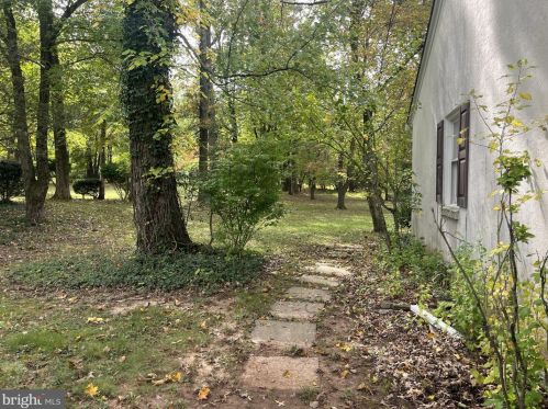 103 Meadowood Dr, Lansdale PA 19446-1610 exterior