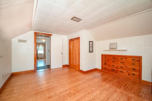 6 Orlando St, Nashua NH 03064-2540 exterior