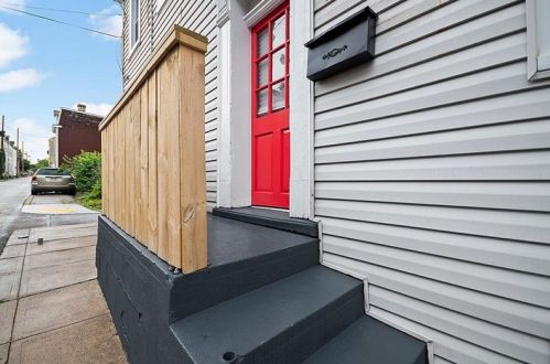 858 Lovitt Way, Pittsburgh, PA 15212-8020