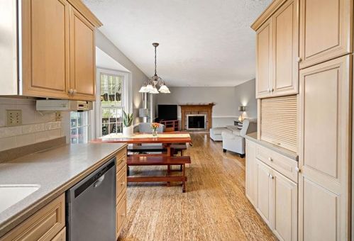 1049 Lakemont Dr, Bridgeville PA  15017-1264 exterior