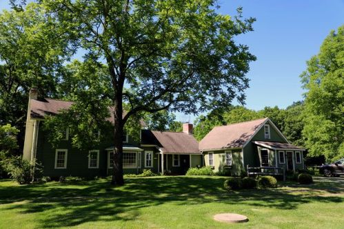 63 Carmel Hill Rd, Bethlehem, CT 06751-1602