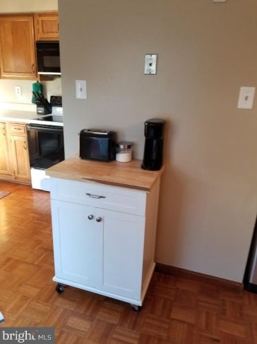 331 Melling Ave, Boothwyn PA 19061-4137 exterior