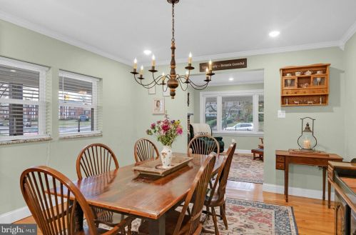 525 Park Blvd, Tavistock NJ  08033-2938 exterior