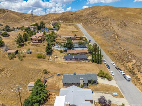 42809 Limeridge Dr, Leona Valley CA  93532-1511 exterior