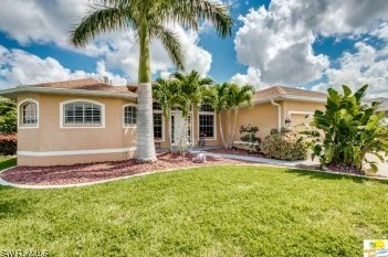 1701 30th St, Cape Coral, FL 33914-4068