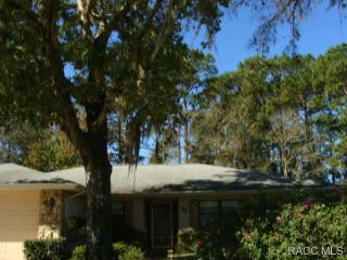 71 Sycamore Cir, Homosassa, FL 34446-4528