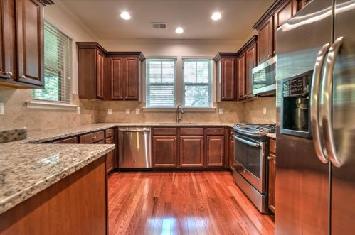 1186 Dingle Rd, Mount Pleasant SC  29466-8928 exterior