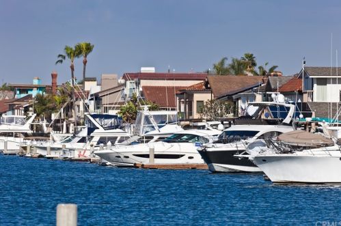 1200 Pacific Coast Hwy, Huntington Beach CA  92648-4849 exterior