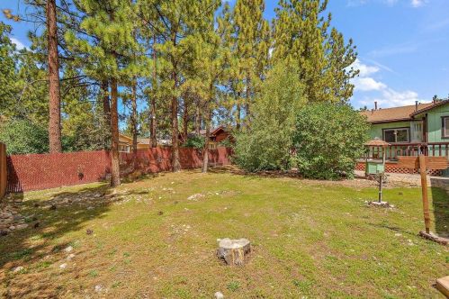 241 Whipple Dr, Big Bear City CA  92314-9752 exterior