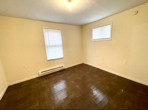 1813 13th Ave, Beaver Falls PA  15010-3825 exterior