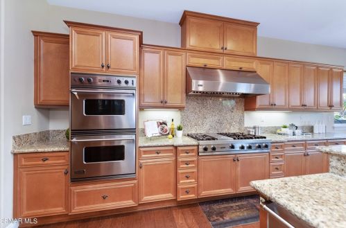 3824 Doheney Ct, Simi Valley CA  93063-0208 exterior