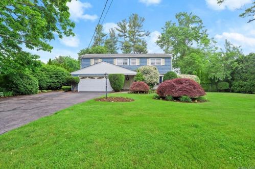5 Elm Hill Dr, Rye Brook, NY 10573-1935