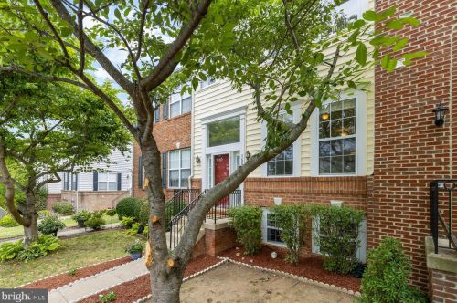 15517 Banjo Ct, Woodbridge, VA 22193-8513