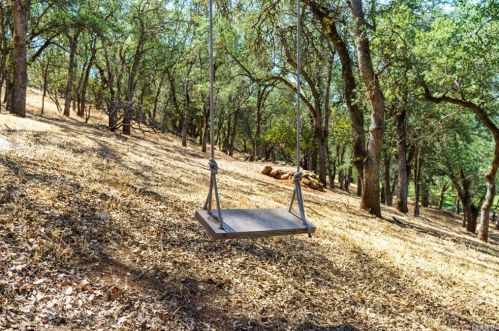 18645 Maple Leaf Ct, Middletown CA  95467-8528 exterior