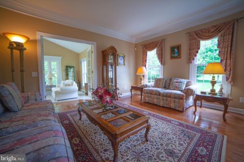 17 Maple Ln, Glen Mills PA  19342-2250 exterior